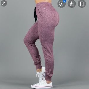 *DO NOT BUY* ISO Buffbunny joggers size XS